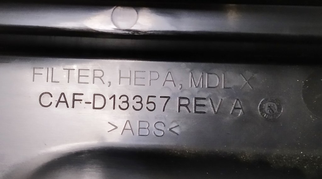 1 HEPA luftfilterhus Tesla modell X 1045566-00-Z